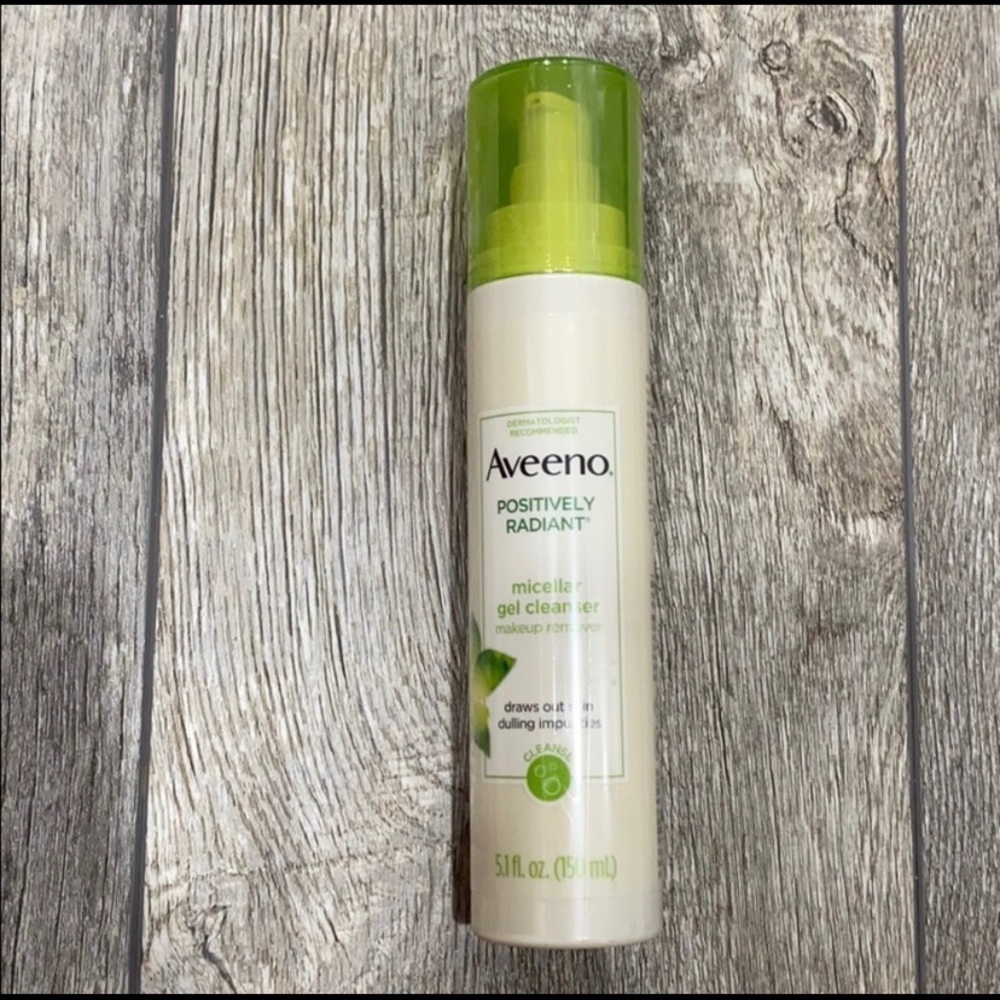 Aveeno Gel Cleanser